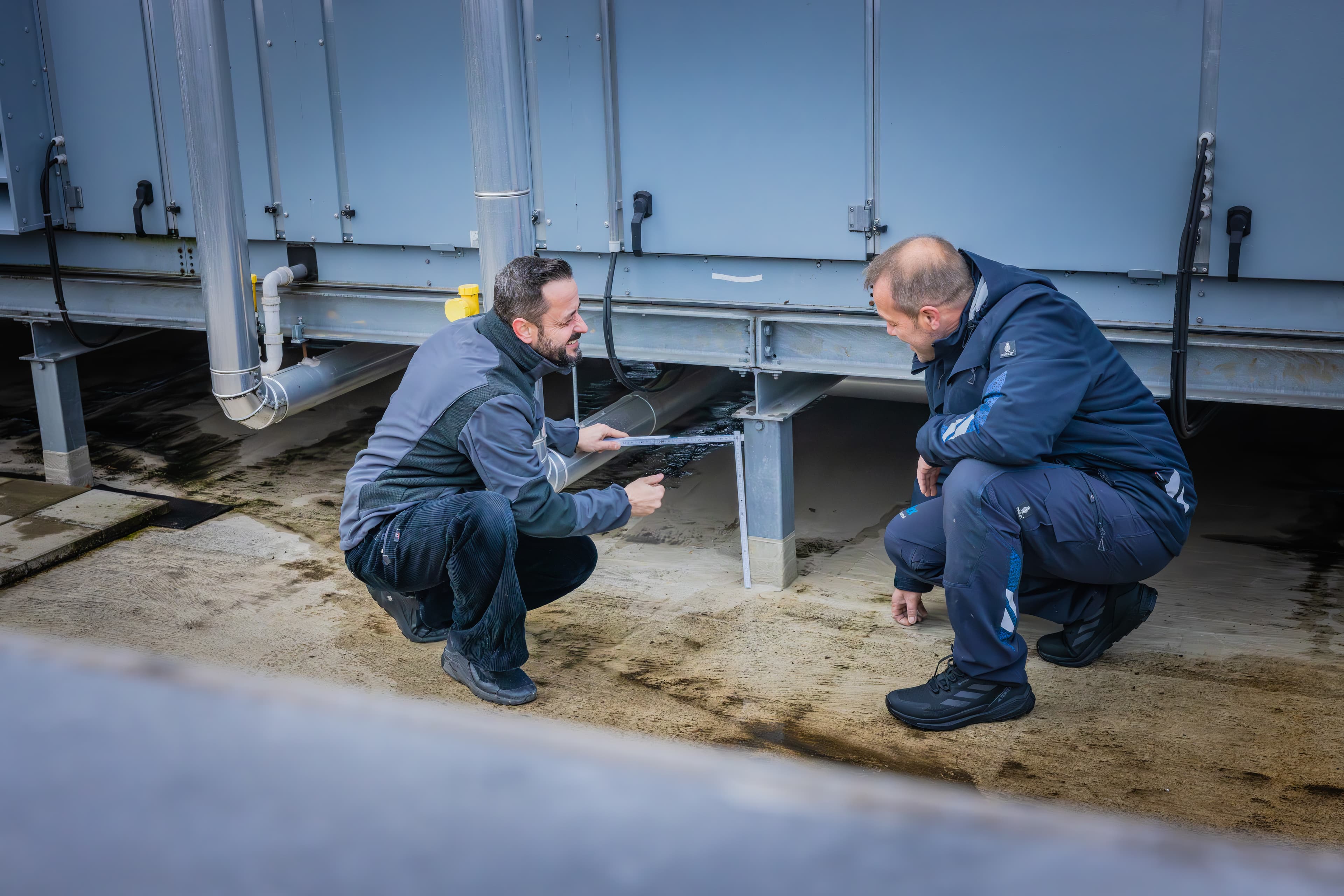 Technical Assessment of a Roof Surface by Typical Target Groups of the Triflex RoofCheck