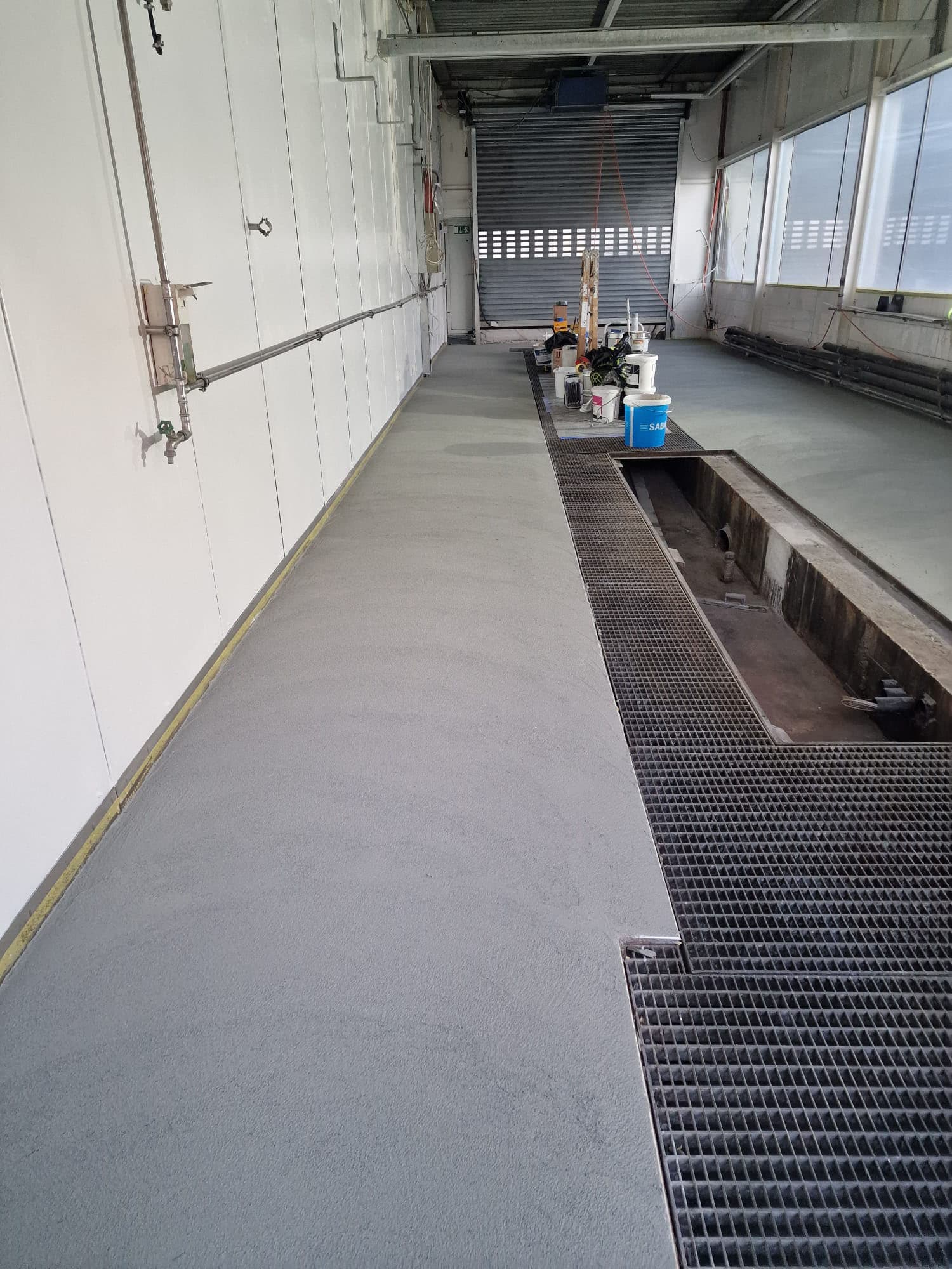 Beschichtung Shell Waschstrassen und Einfahrt mit Beschichtungssystem Triflex DeckFloor Variante 2