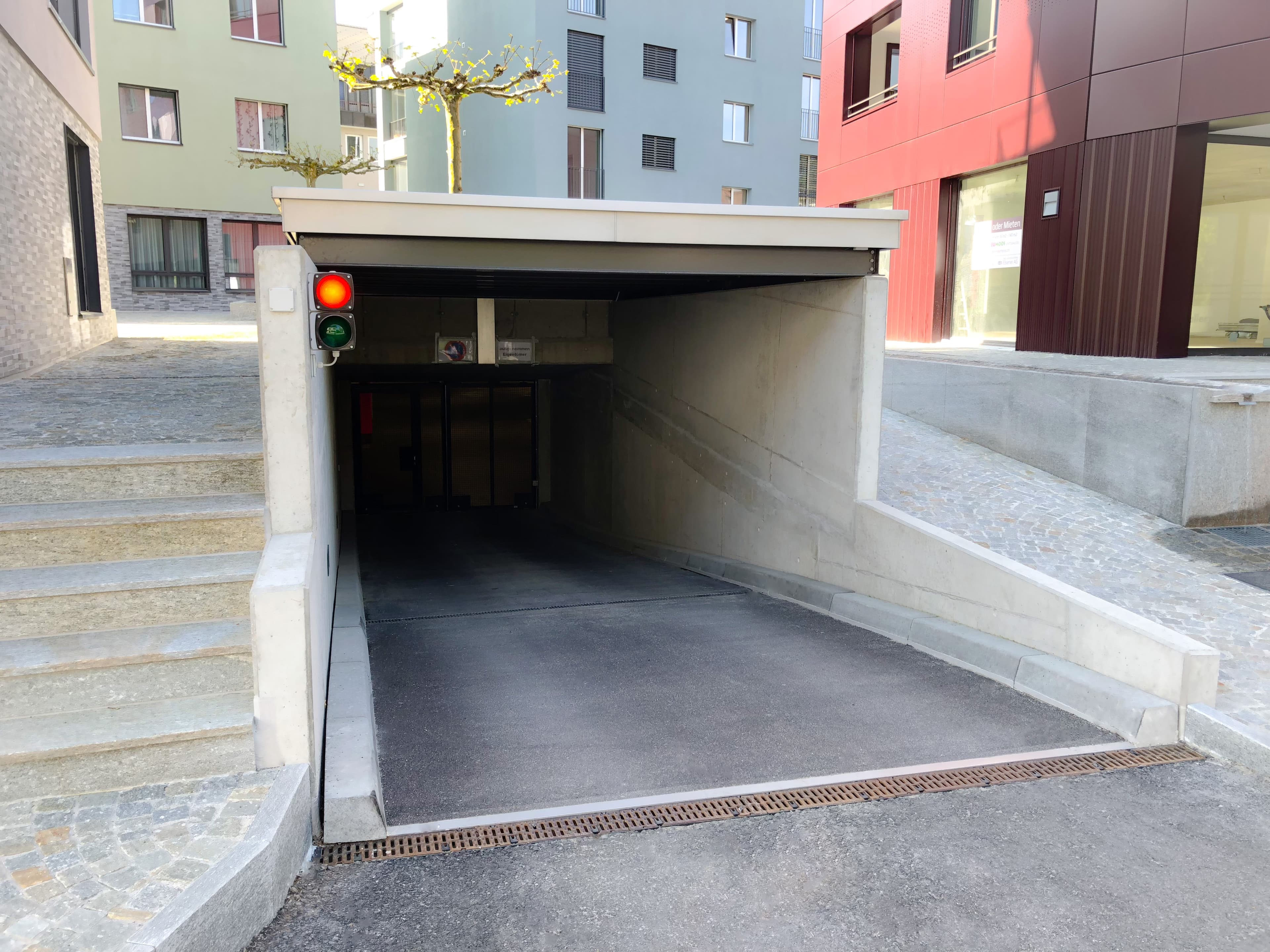 Garageneinfahrt Überbauung NeuMoos in Unterägeri