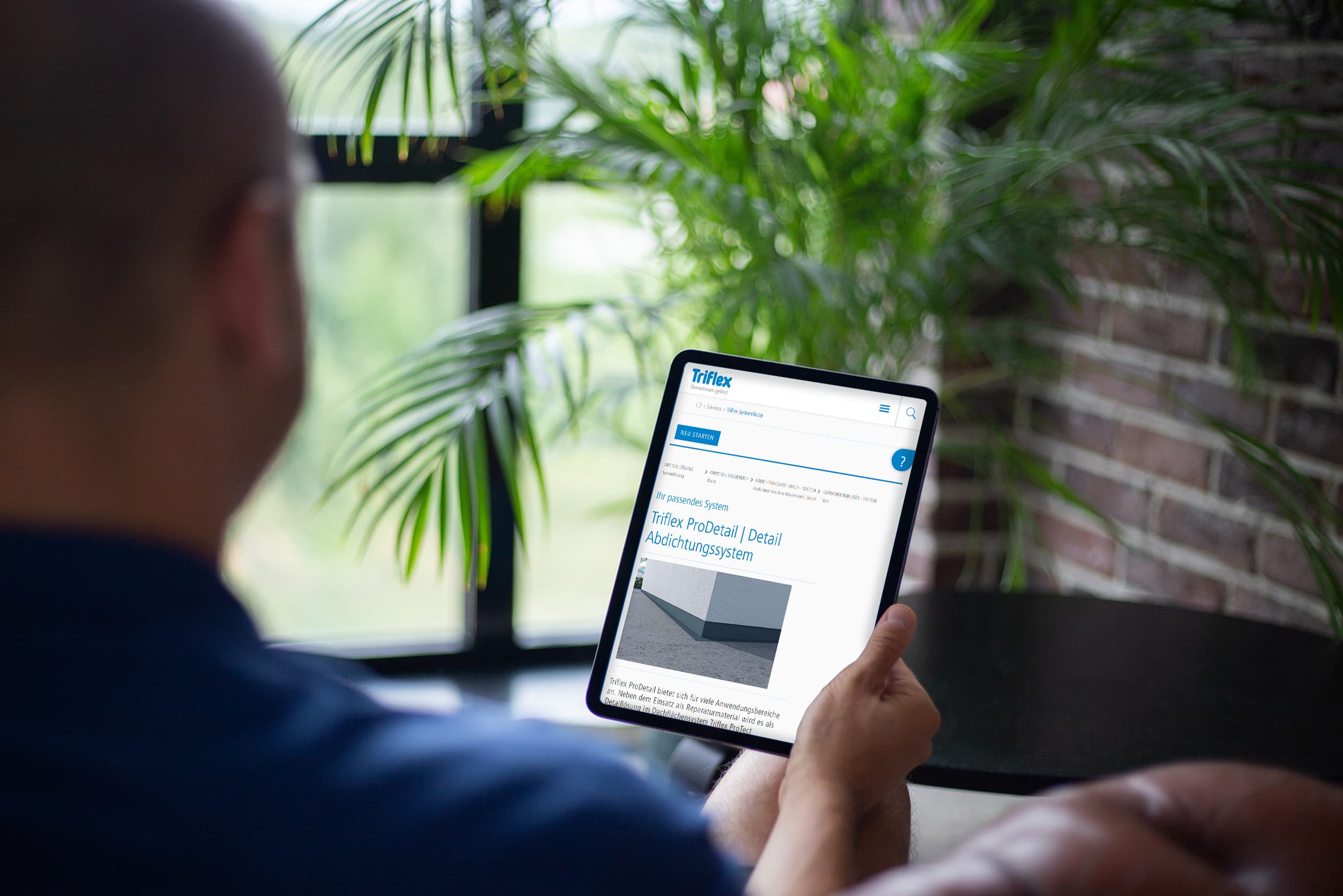 Nutzung des Triflex Detail- und Systemfinders auf einem Tablet
