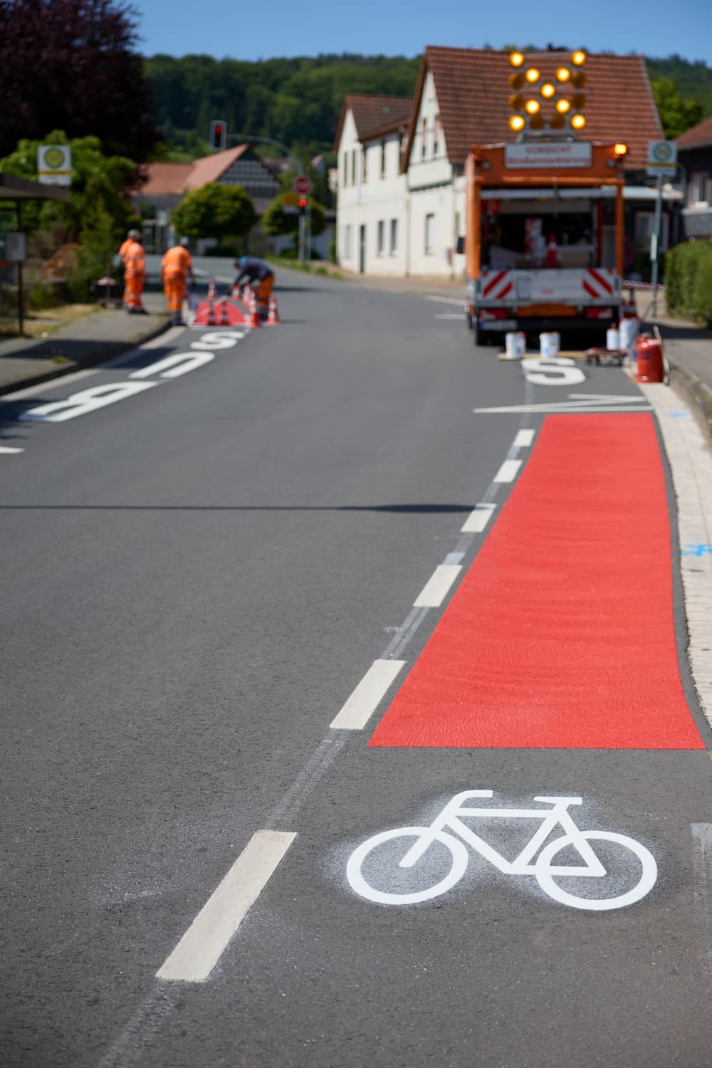 Colored bike lane markings for clear traffic guidance on the road