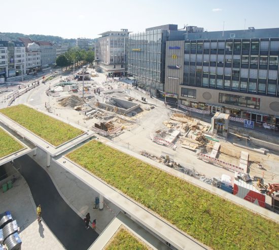 Praxisbericht Haltestelle Jahnplatz (DE)