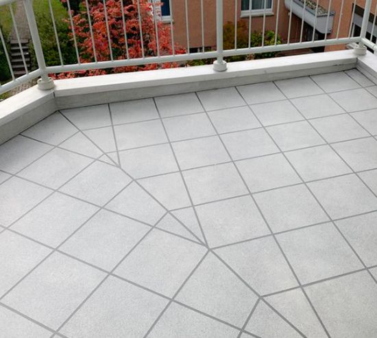 Balkonsanierung mit Entkopplungssystem Triflex ProDrain (CH)